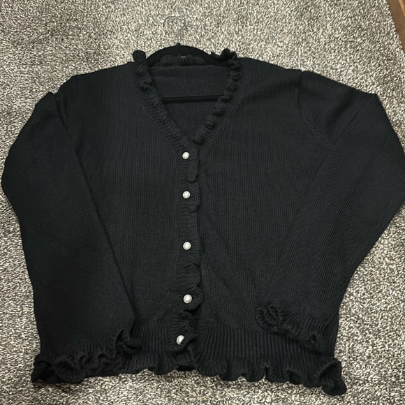 New never worn sweater - Picture 1 of 1